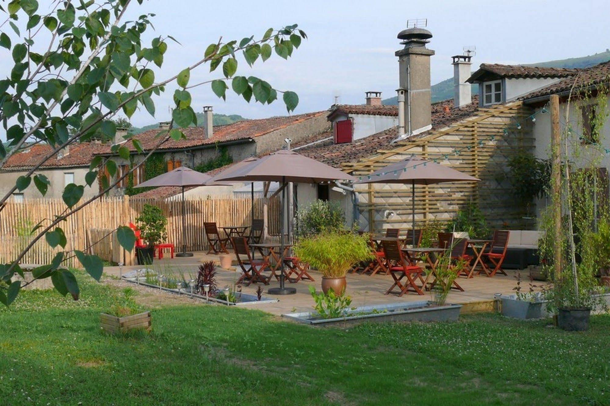 Logis Hotel Restaurant La Barguillere Saint-Pierre-de-Riviere Bagian luar foto